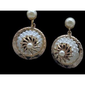 Faux Pearl Cluster Dangling Screw Back Earrings Etched Gold Plated Starburst VTG